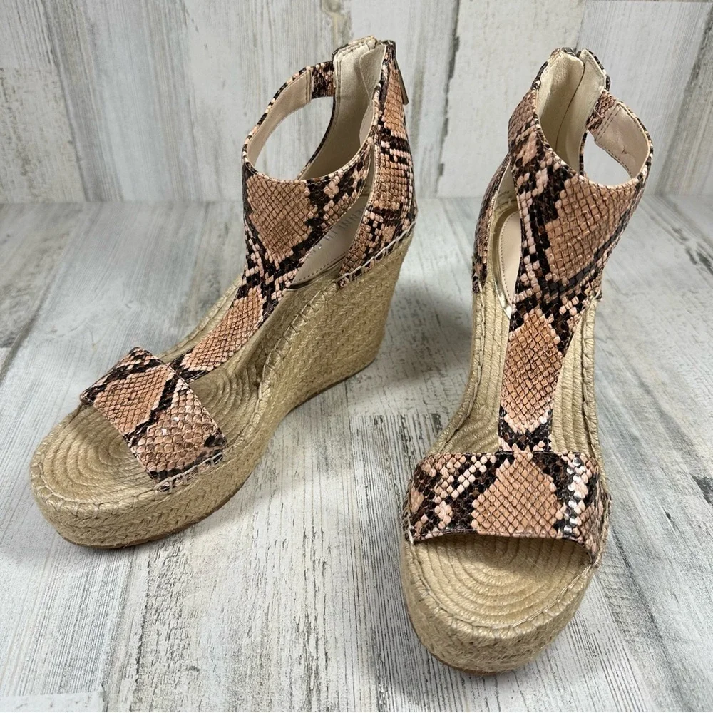 Kenneth Cole Women's Olivia T-Strap Espadrille‎ Sandals Snake Print New